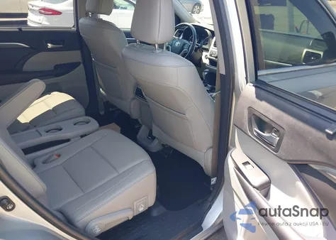 2018 Toyota Highlander Limited из США, поврежденный, VIN 5TDYZRFH6JS247709